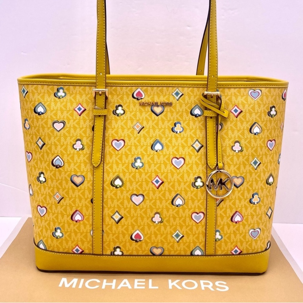 Michael Kors Yellow Heart Pattern Tote
Shoulder Bag Large - Picture 4 of 11